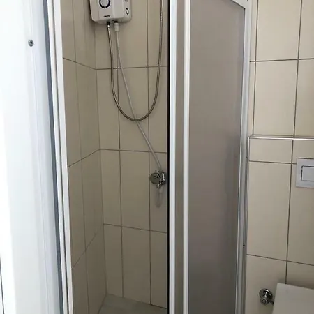 شقة فندقية Ankakyaka 2*